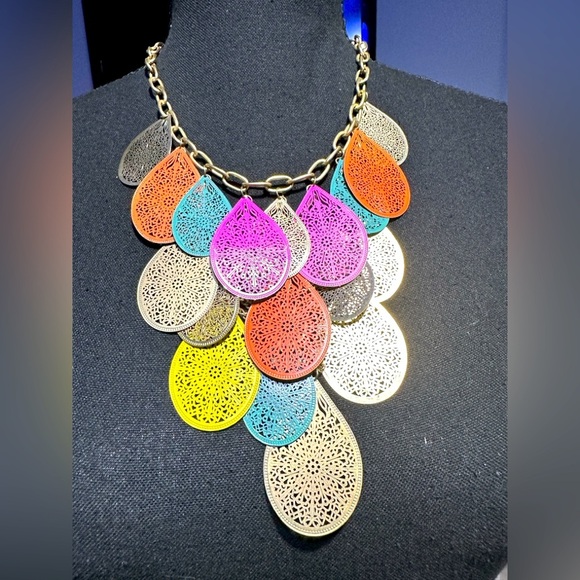 NECKLACE ~ Women’s Colorful Delicate Punch Hole Tear Drop Design Necklace - Picture 1 of 5